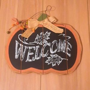Pumpkin Welcome Sign